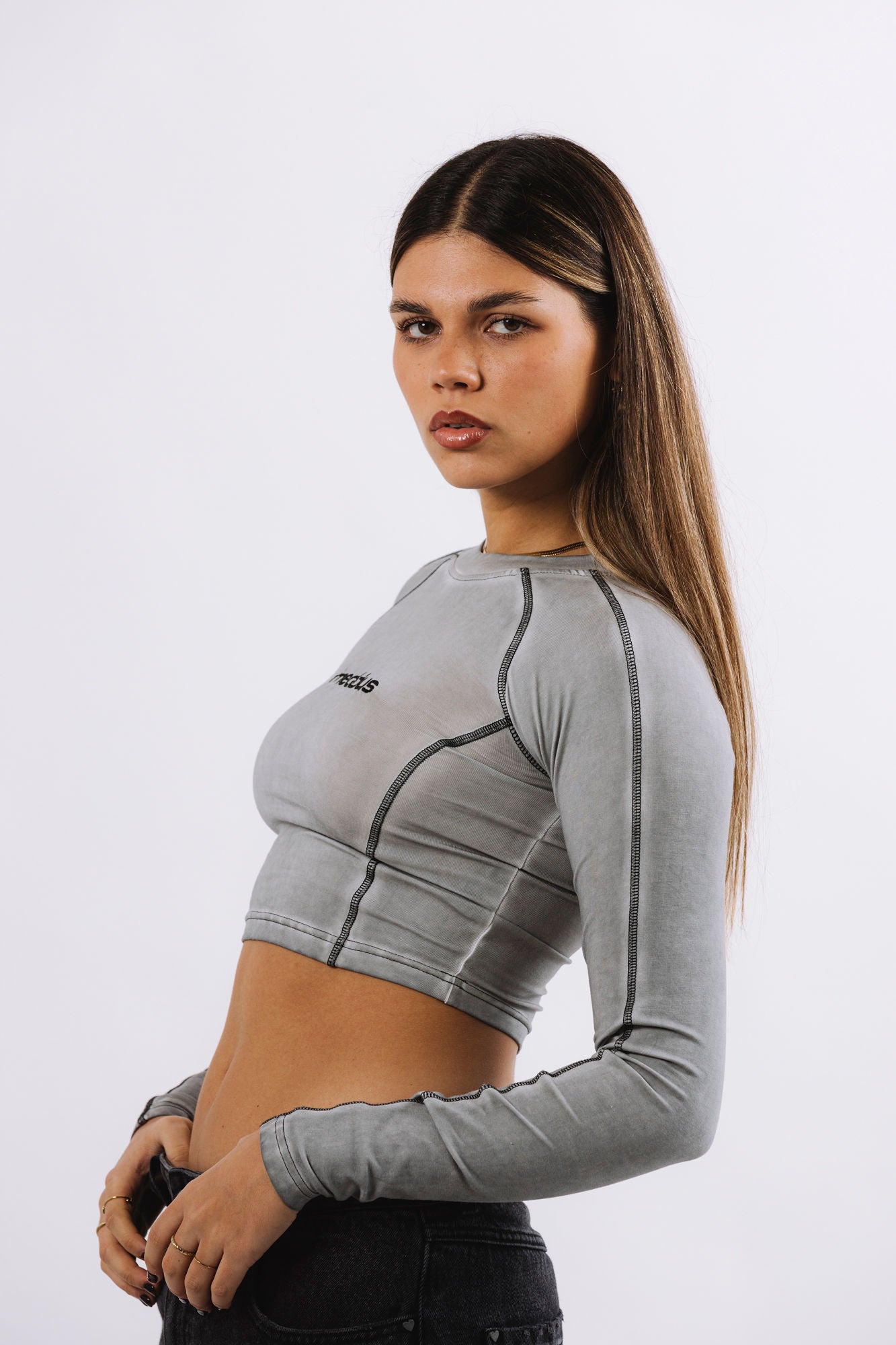 GREY LONGSLEEVE TOP